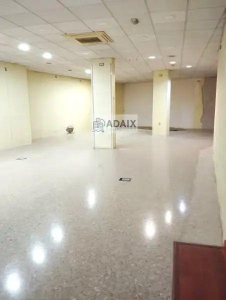 Local comercial de lloguer a Tomelloso