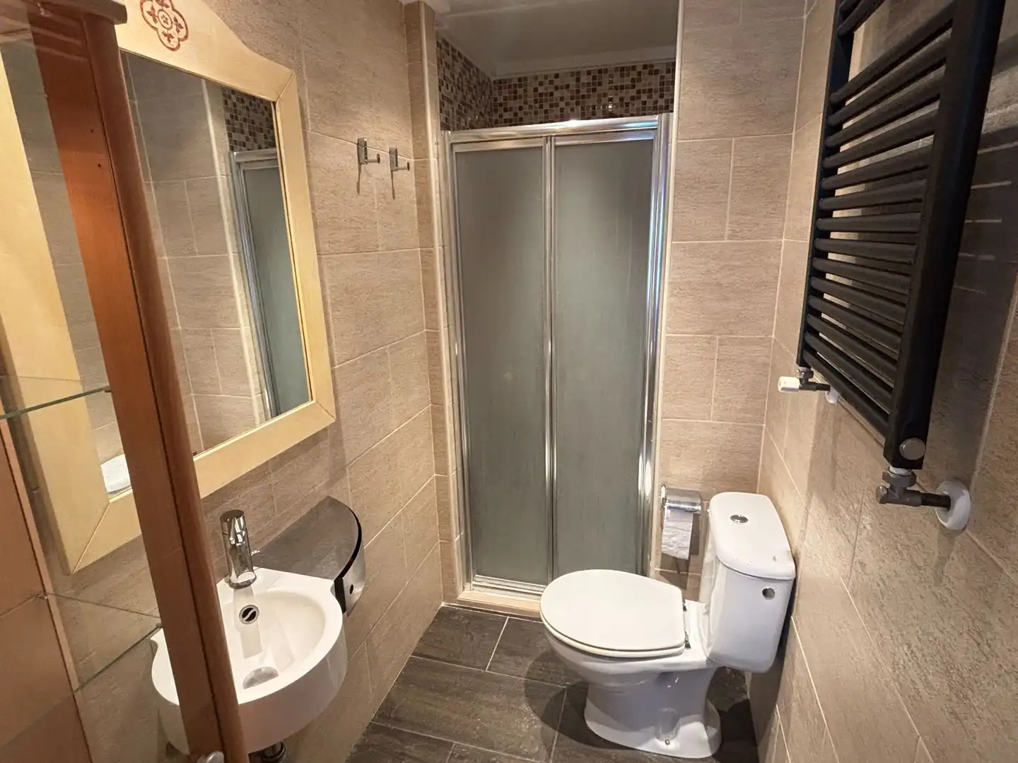 Bathroom of Flat for sale in Eibar  with Heating and Furnished