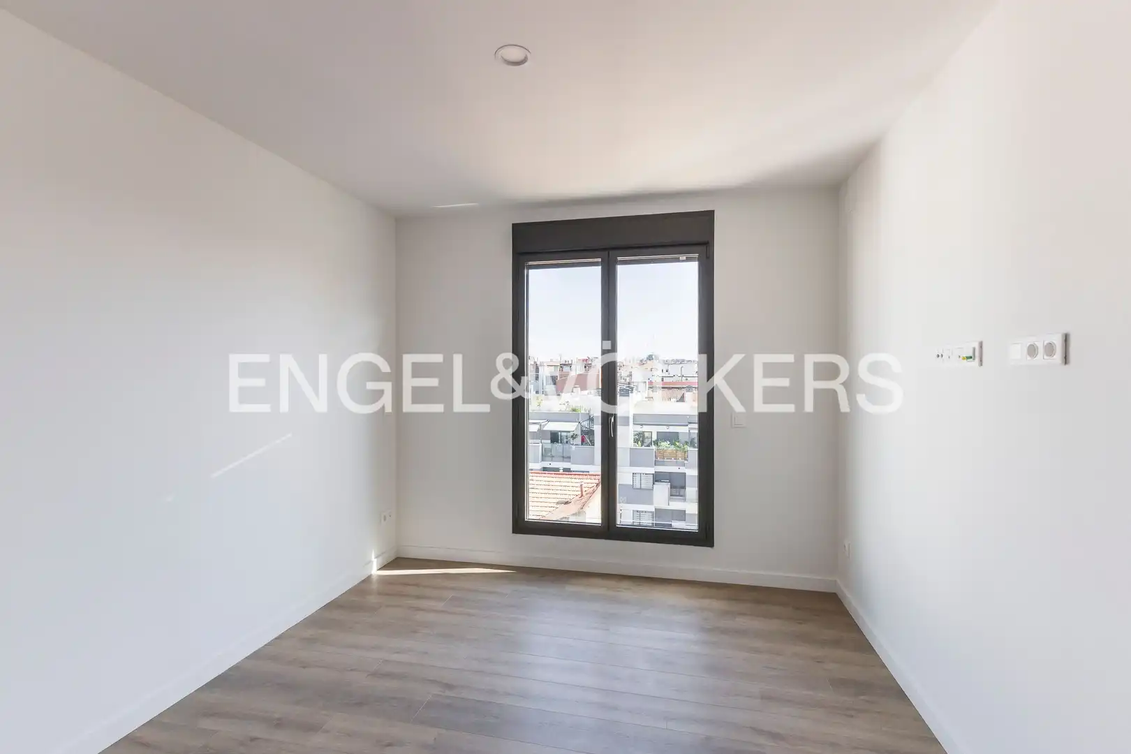 Habitación de Piso de alquiler en Madrid con Aire acondicionado, Calefacción y Jardín privado