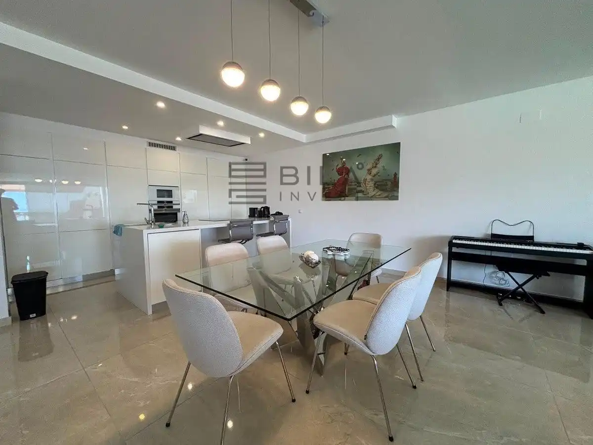 Comedor de Casa adosada en venta en Marbella con Aire acondicionado, Terraza y Trastero