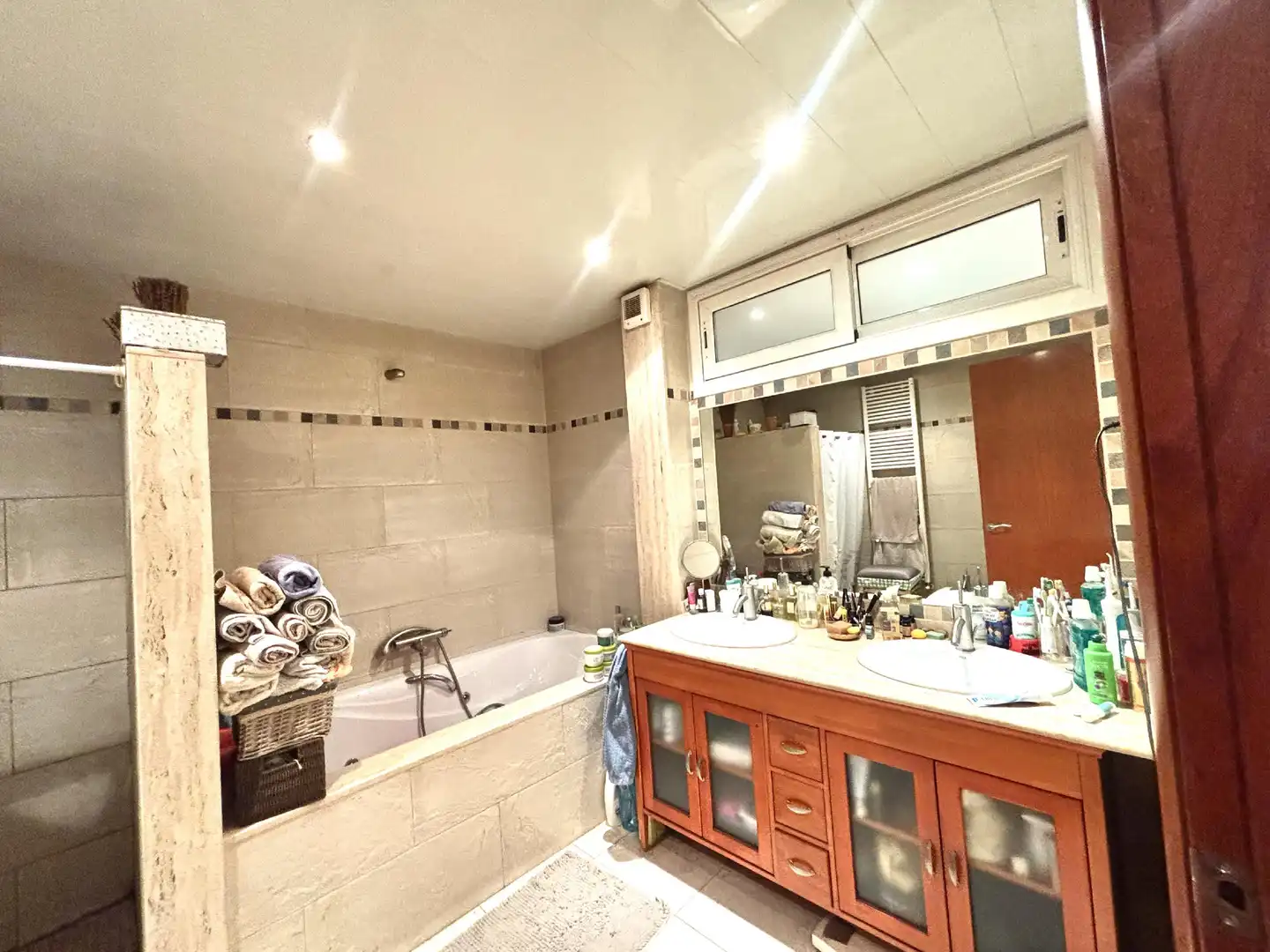 Casa aparellada en venda a Centre - Sant Oleguer, imagen 16
