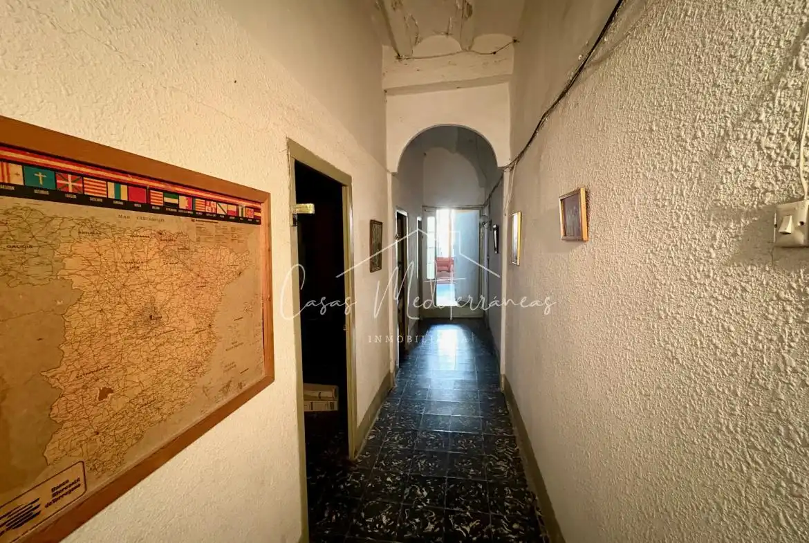 Casa adosada en venta en Montbrió del Camp con Terraza y Amueblado