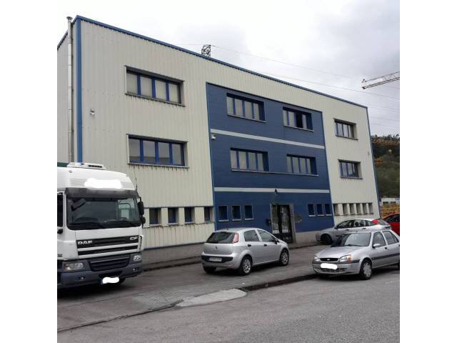 Nave industrial en Alquiler en Industrial Riaño I en Riaño - Los Barros