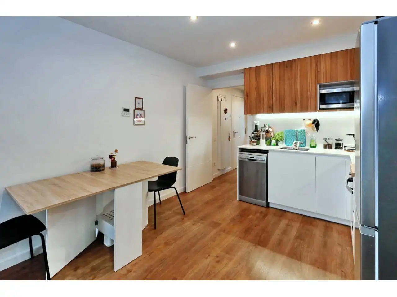 Küche von Wohnung zum Verkauf in Barcelona mit Klimaanlage, Heizung und Parkett