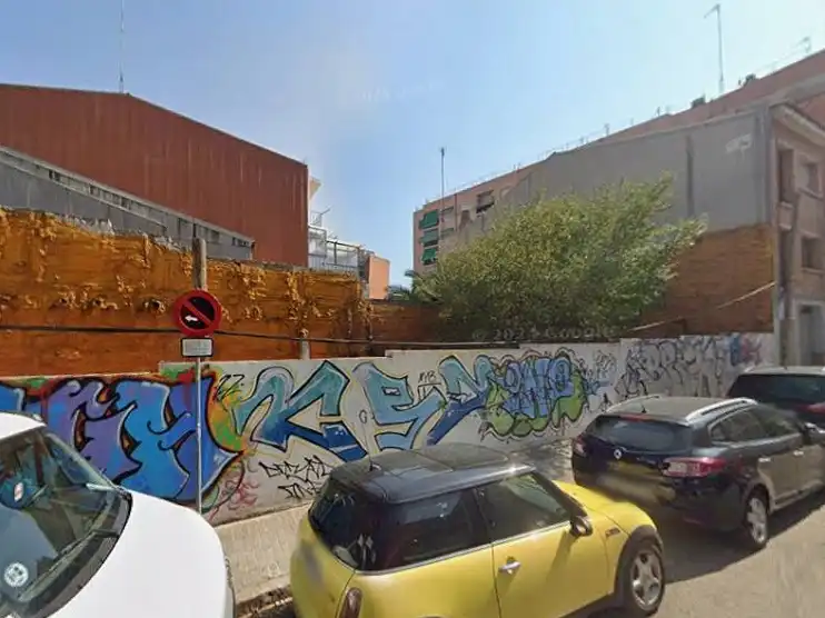 Außenansicht von Residential zum Verkauf in Sabadell