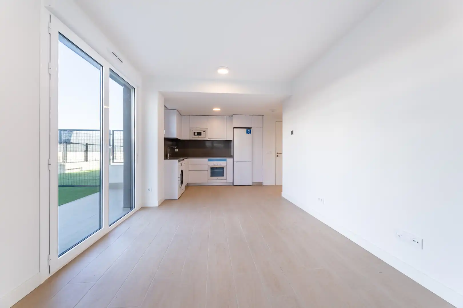 Kitchen of Flat for sale in Alcalá de Henares  with Air Conditioner, Private garden and Terrace