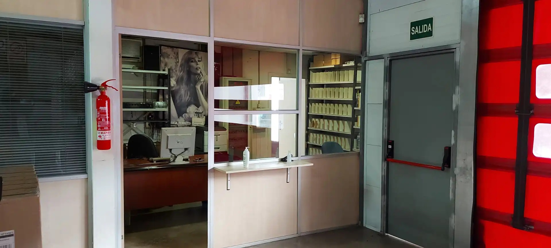 Nave industrial en venta en Sabadell