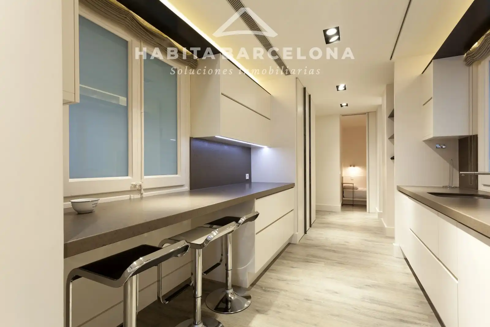 Kitchen of Flat for rent in Barcelona  with Air Conditioner, Heating and Parquet flooring