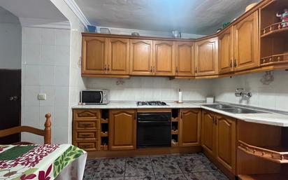 Kitchen of House or chalet for sale in Benamocarra  with Terrace and Furnished