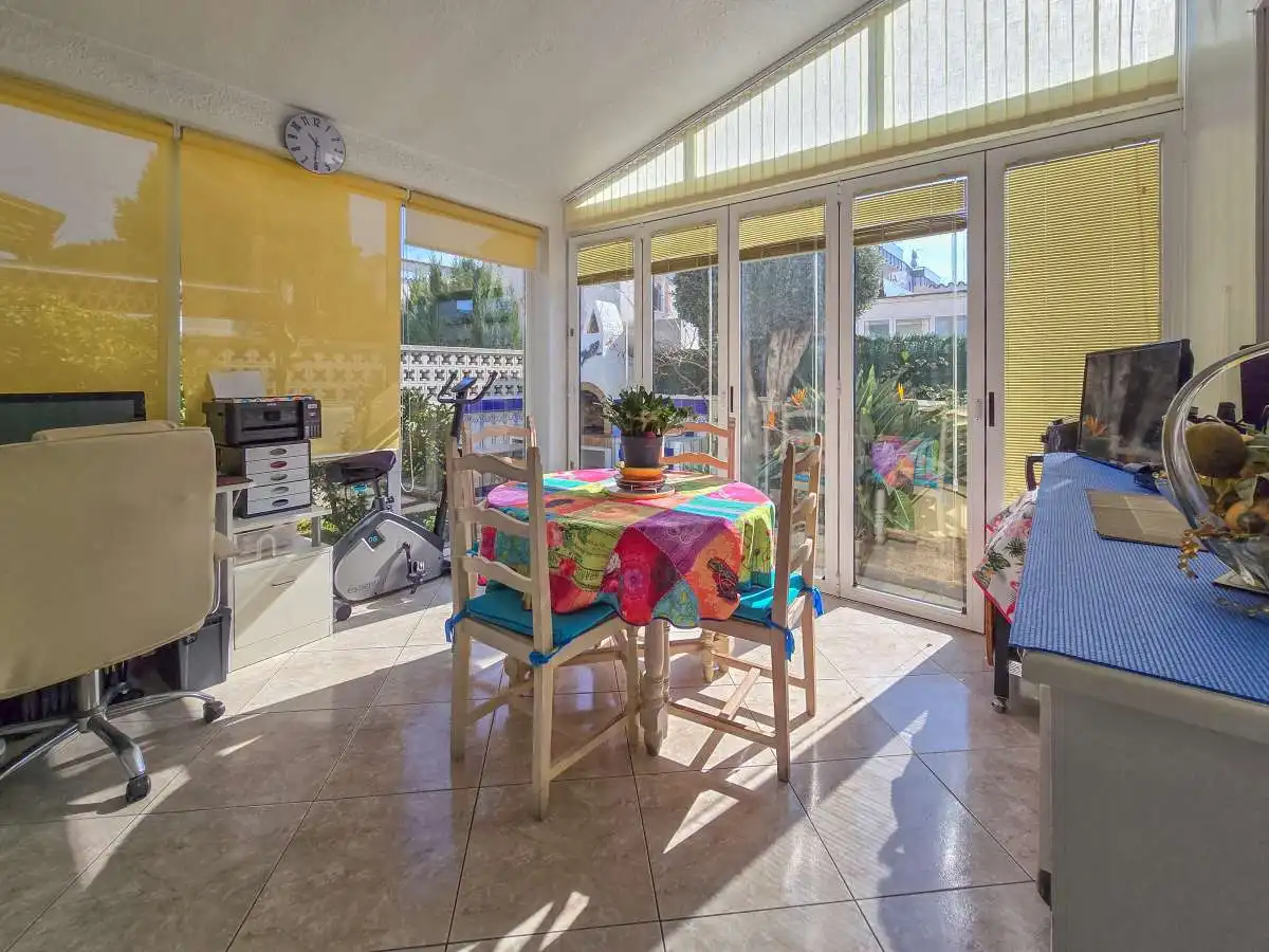 Jardí de Casa o xalet en venda en Empuriabrava amb Calefacció i Jardí privat