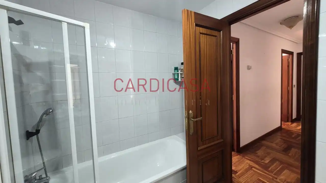 Bedroom of Flat for sale in Redondela  with Heating, Parquet flooring and Storage room