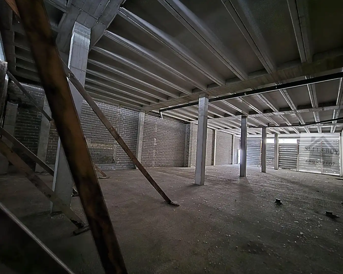 Local comercial de lloguer a Revilla, imagen 4