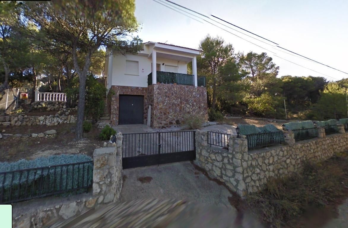 Vista exterior de Casa o xalet en venda en El Valle de Altomira amb Jardí privat