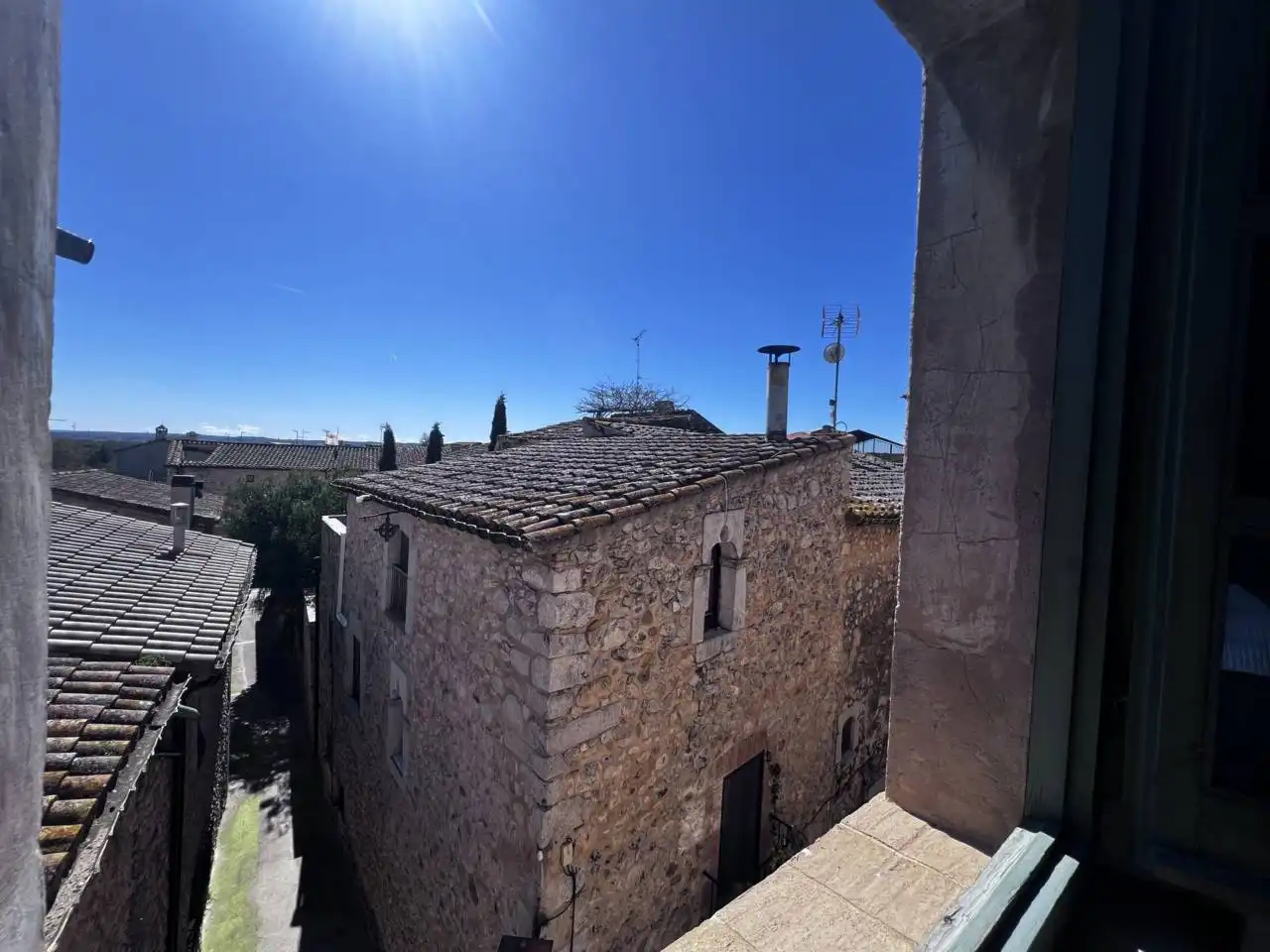 Vista exterior de Casa adosada de alquiler en Avinyonet de Puigventós con Aire acondicionado, Calefacción y Jardín privado