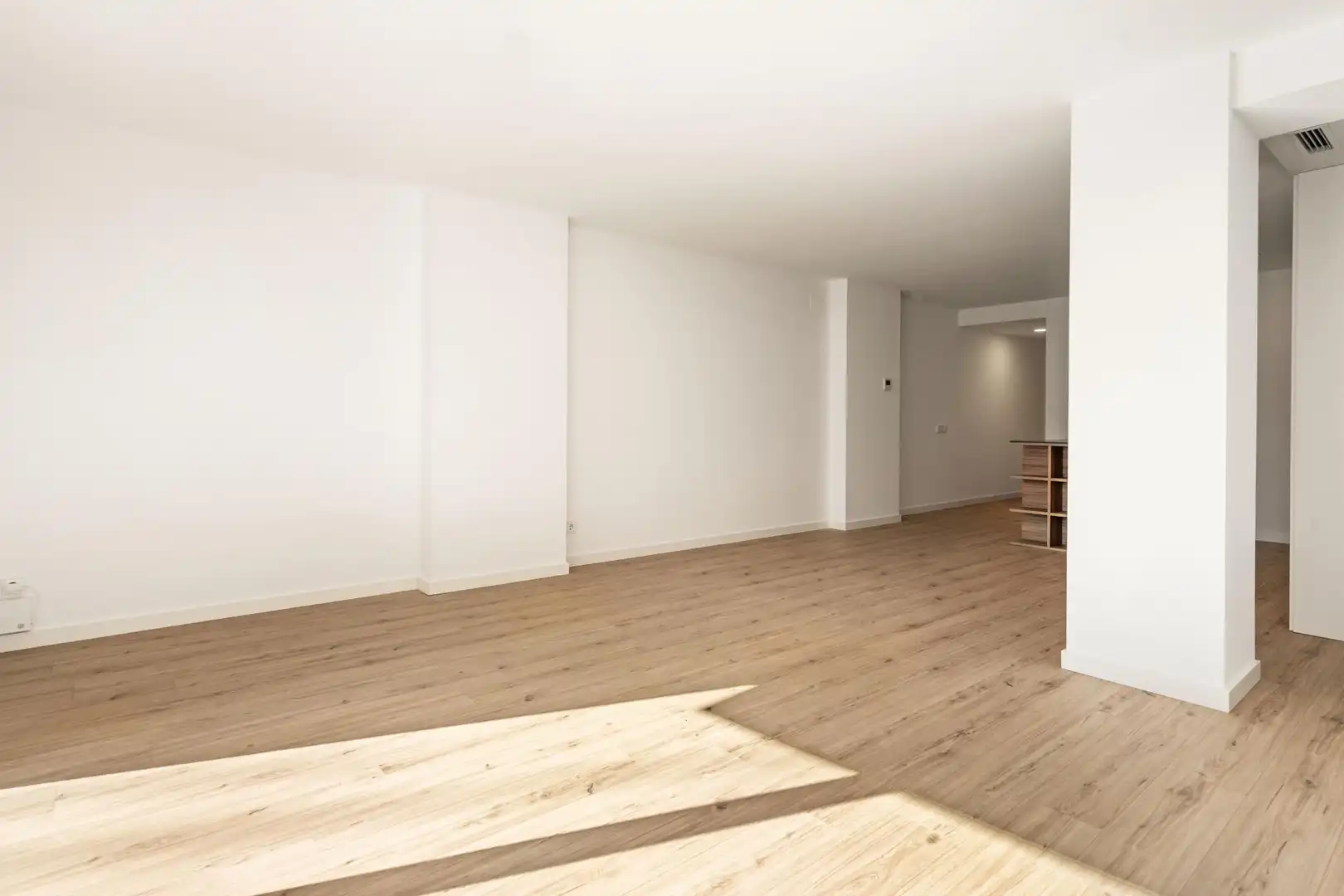 Wohnzimmer von Wohnung zum Verkauf in Badalona mit Klimaanlage, Parkett und Abstellraum