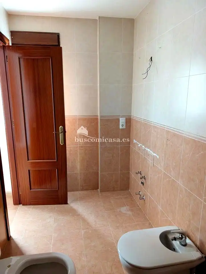 Bathroom of Flat for sale in Arjonilla  with Balcony