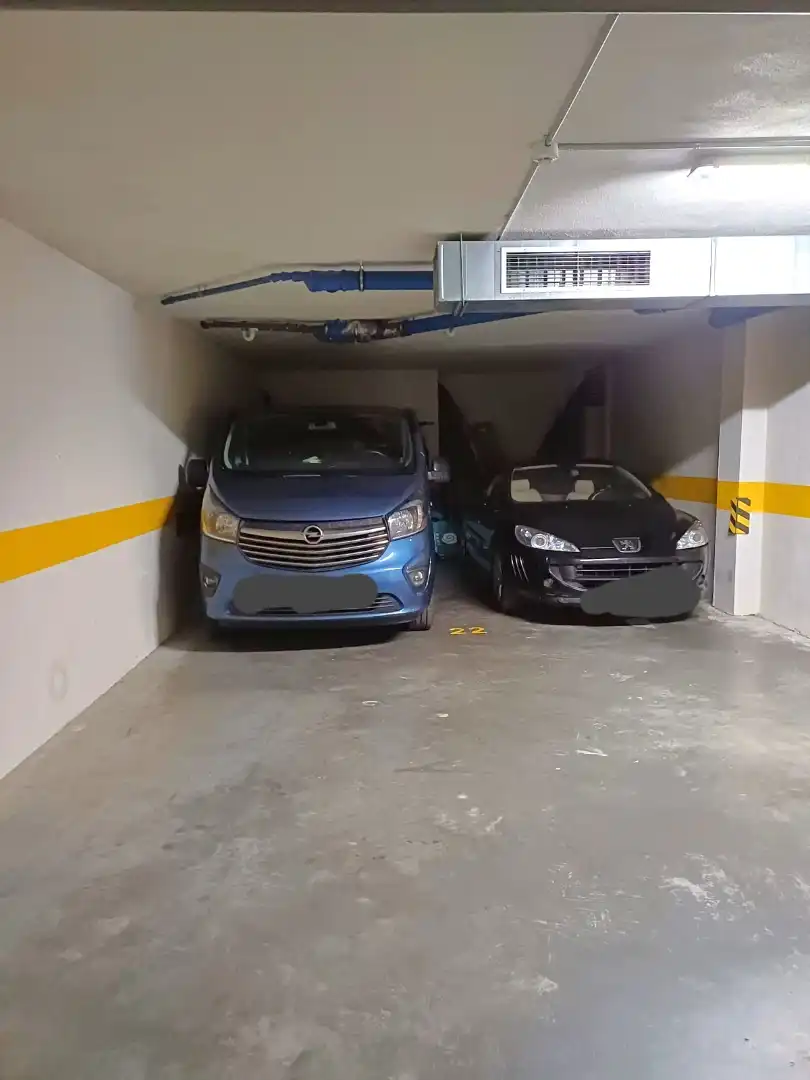 Parking de Ático en venta en Urduliz con Calefacción, Terraza y Trastero