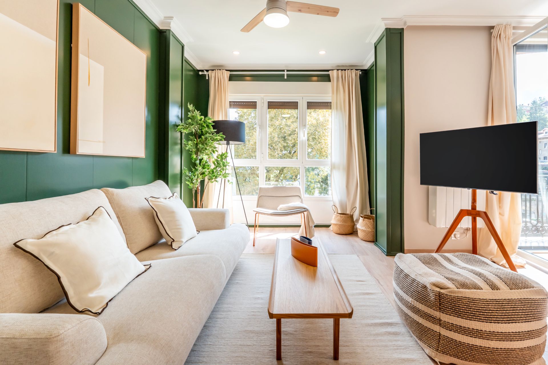 Sala de estar de Piso de alquiler en Donostia - San Sebastián  con Aire acondicionado, Calefacción y Parquet