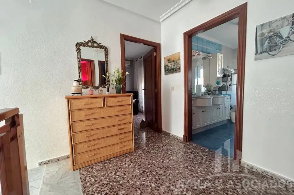 Casa adosada en venta en La Magdalena - Molinos Marfagones