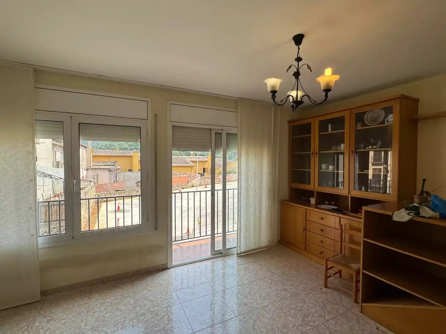 Vista exterior de Casa adosada en venda en Barcelona amb Calefacció i Balcó