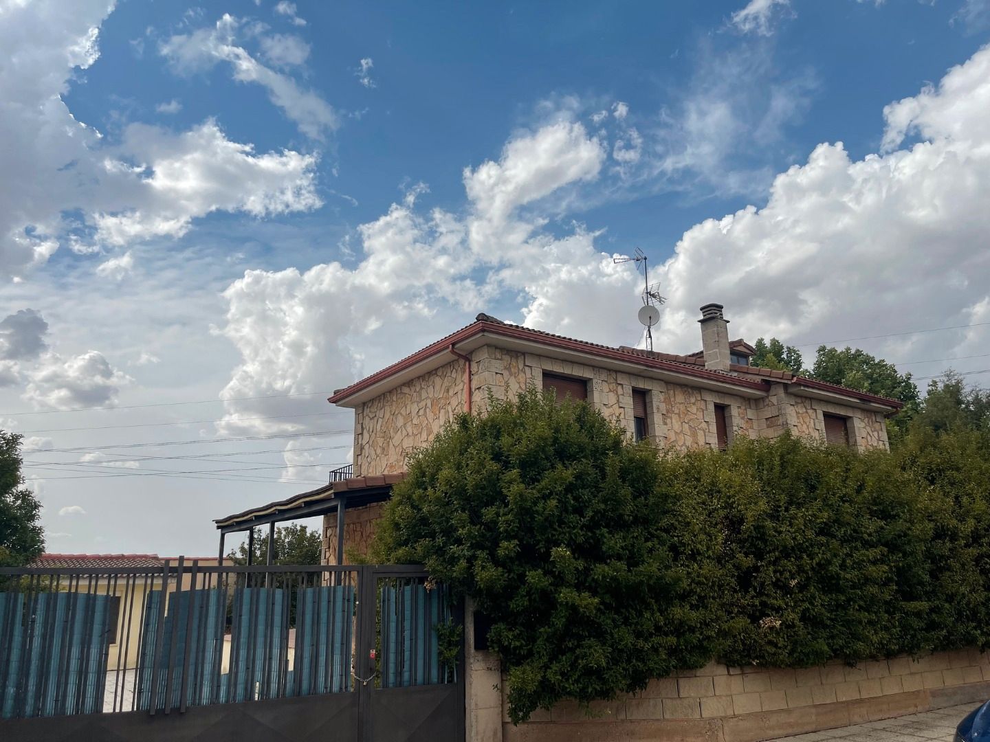 Vista exterior de Casa o chalet en venta en Buniel con Jardín privado, Terraza y Trastero