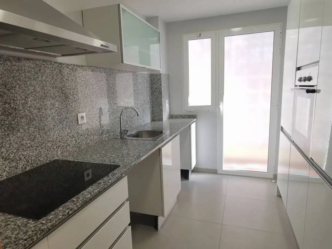 Küche von Wohnung zur Miete in Valencia mit Balkon
