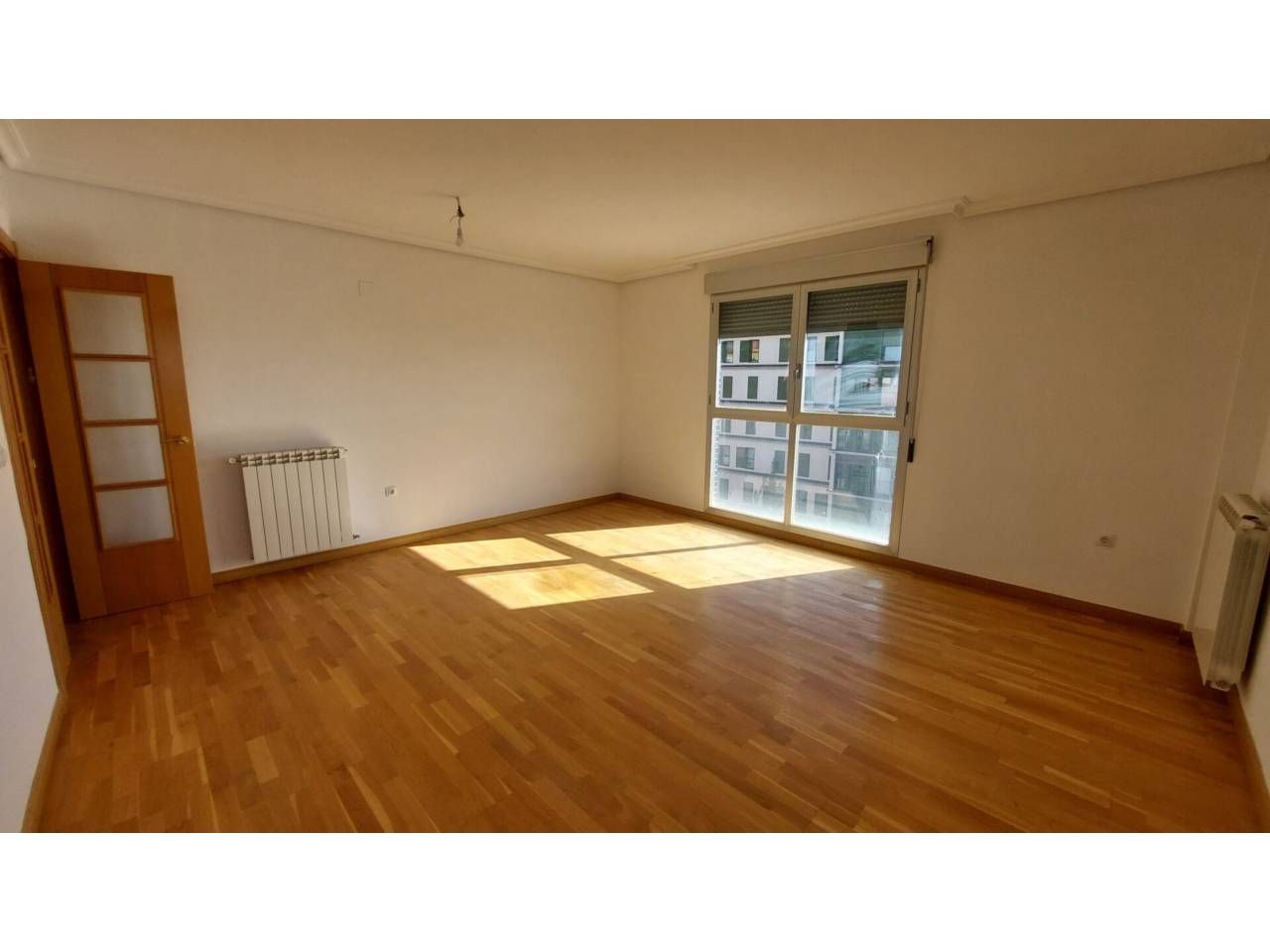 Sala d'estar de Pis en venda en  Albacete Capital amb Aire condicionat, Calefacció i Piscina comunitària