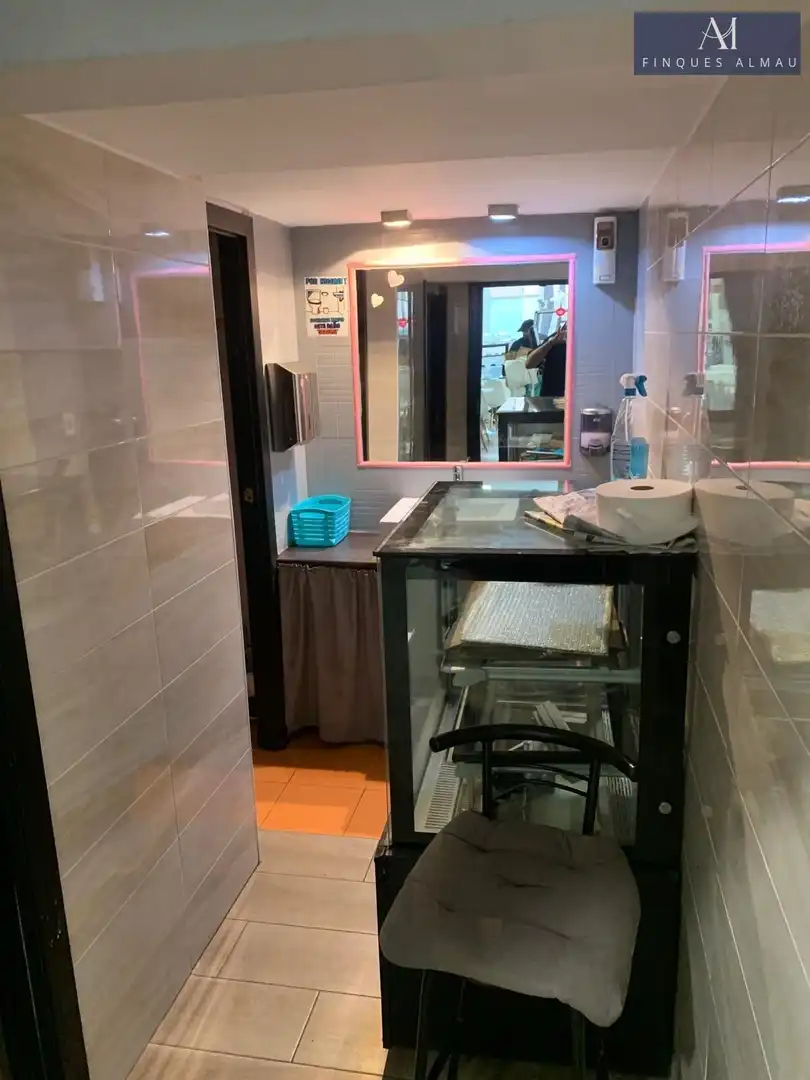 Cocina de Local de alquiler en Vilanova i la Geltrú con Aire acondicionado y Amueblado