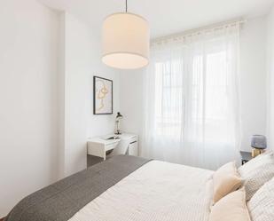 Bedroom of Flat to share in  Valencia Capital  with Air Conditioner and Terrace