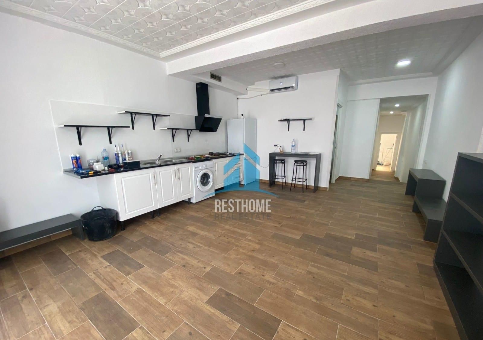 Vista exterior de Planta baja en venta en  Valencia Capital con Aire acondicionado y Terraza