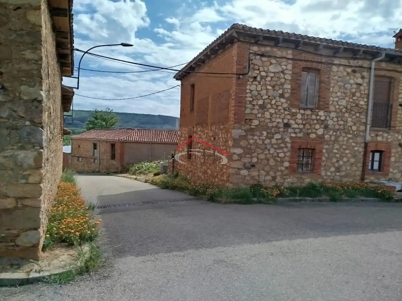 Houses for sale in Cuadros  with Private garden