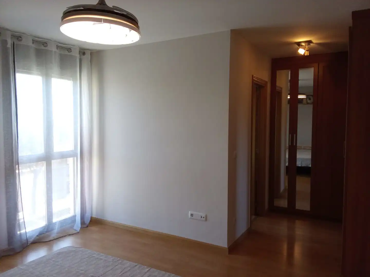 Schlafzimmer von Einfamilien-Reihenhaus zur Miete in Utebo mit Terrasse, Schwimmbad und Möbliert