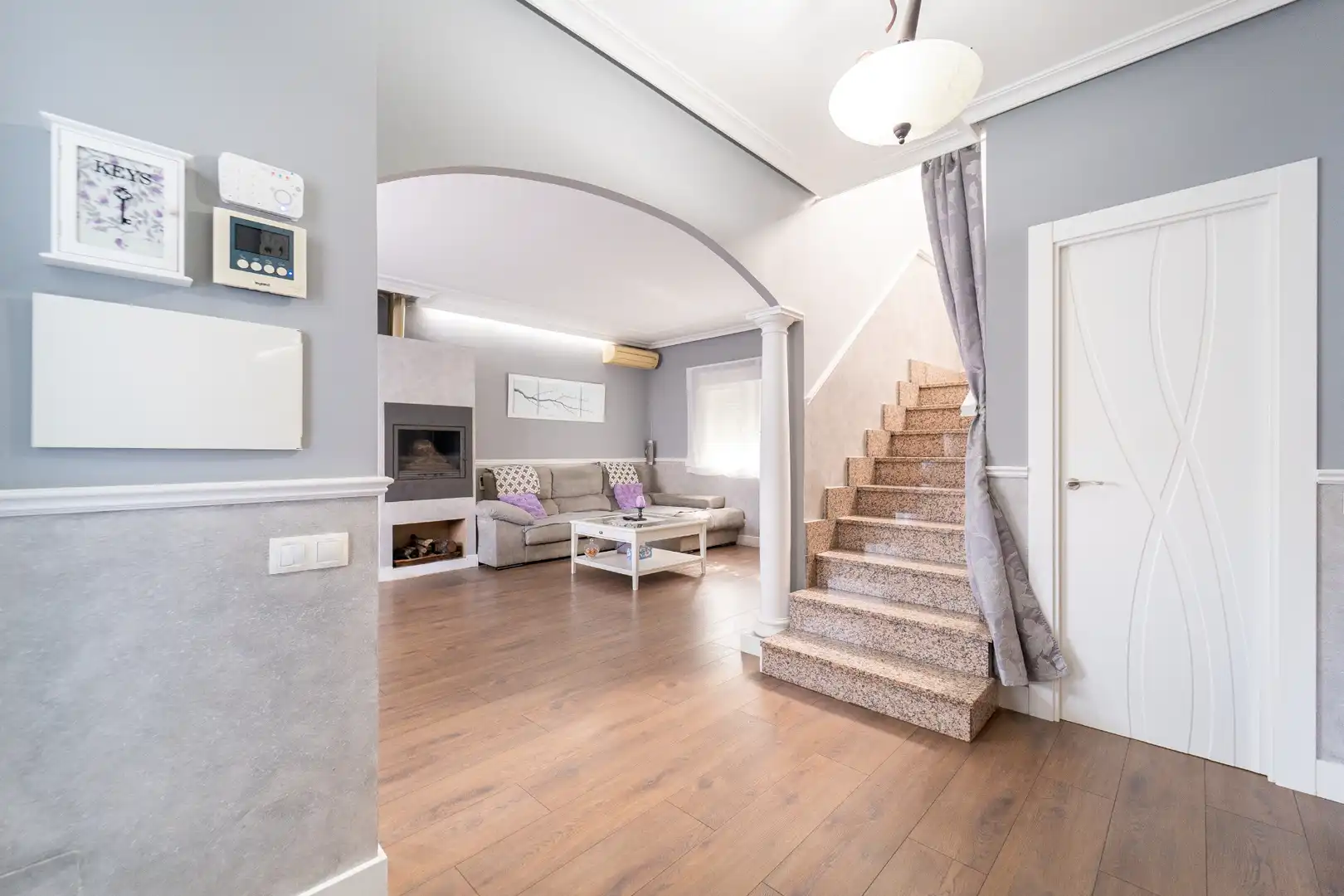 Casa adosada en venta en La Torre de Esteban Hambrán con Aire acondicionado, Calefacción y Jardín privado