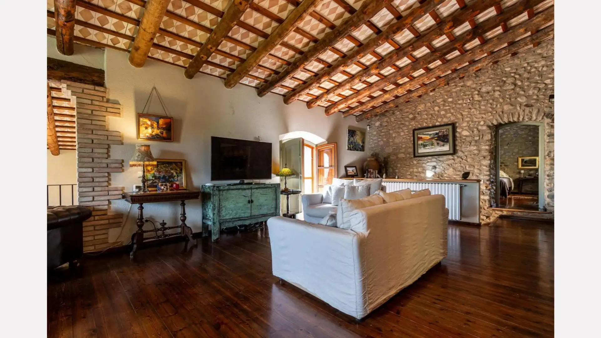 Sala de estar de Finca rústica en venta en Esponellà con Aire acondicionado, Calefacción y Jardín privado