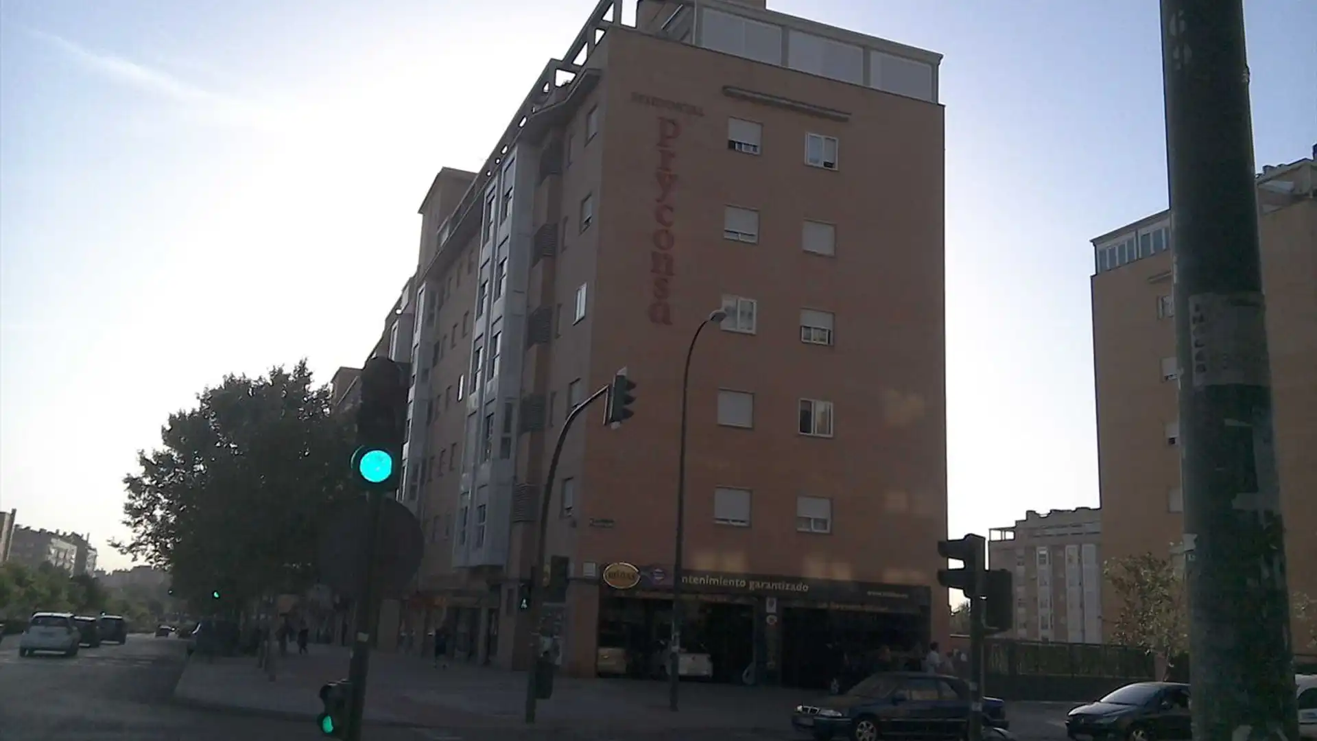 Vista exterior de Piso en venta en  Madrid Capital con Trastero, Balcón y Piscina comunitaria