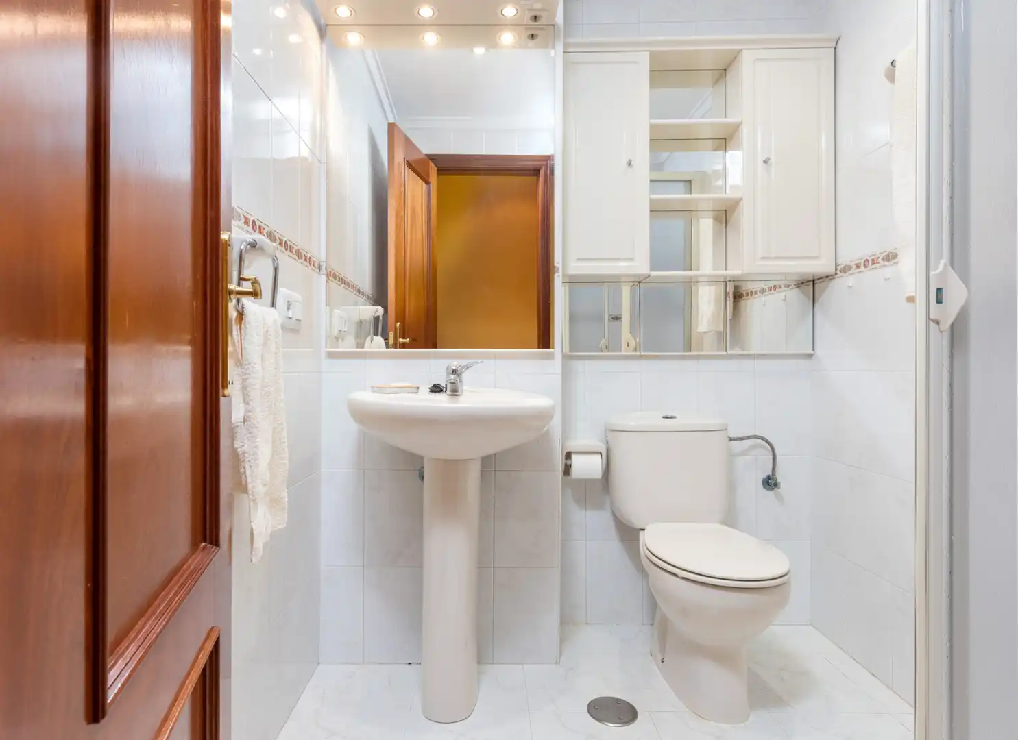 Flat for rent in Oviedo - CL EMILIO LLANEZA, 13, Corredoría - La Carisa - Prado de La Vega