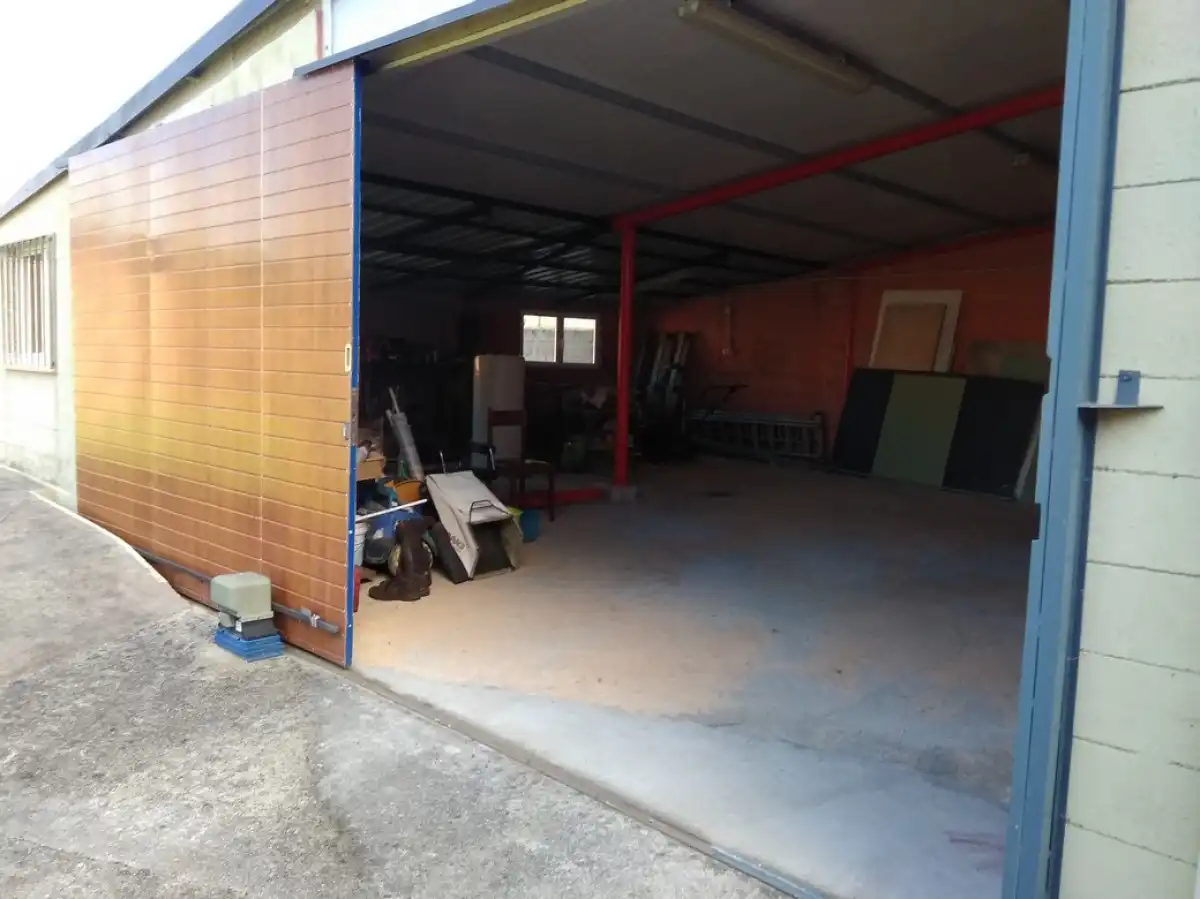 Casa o chalet en venta en Coristanco con Calefacción, Jardín privado y Trastero