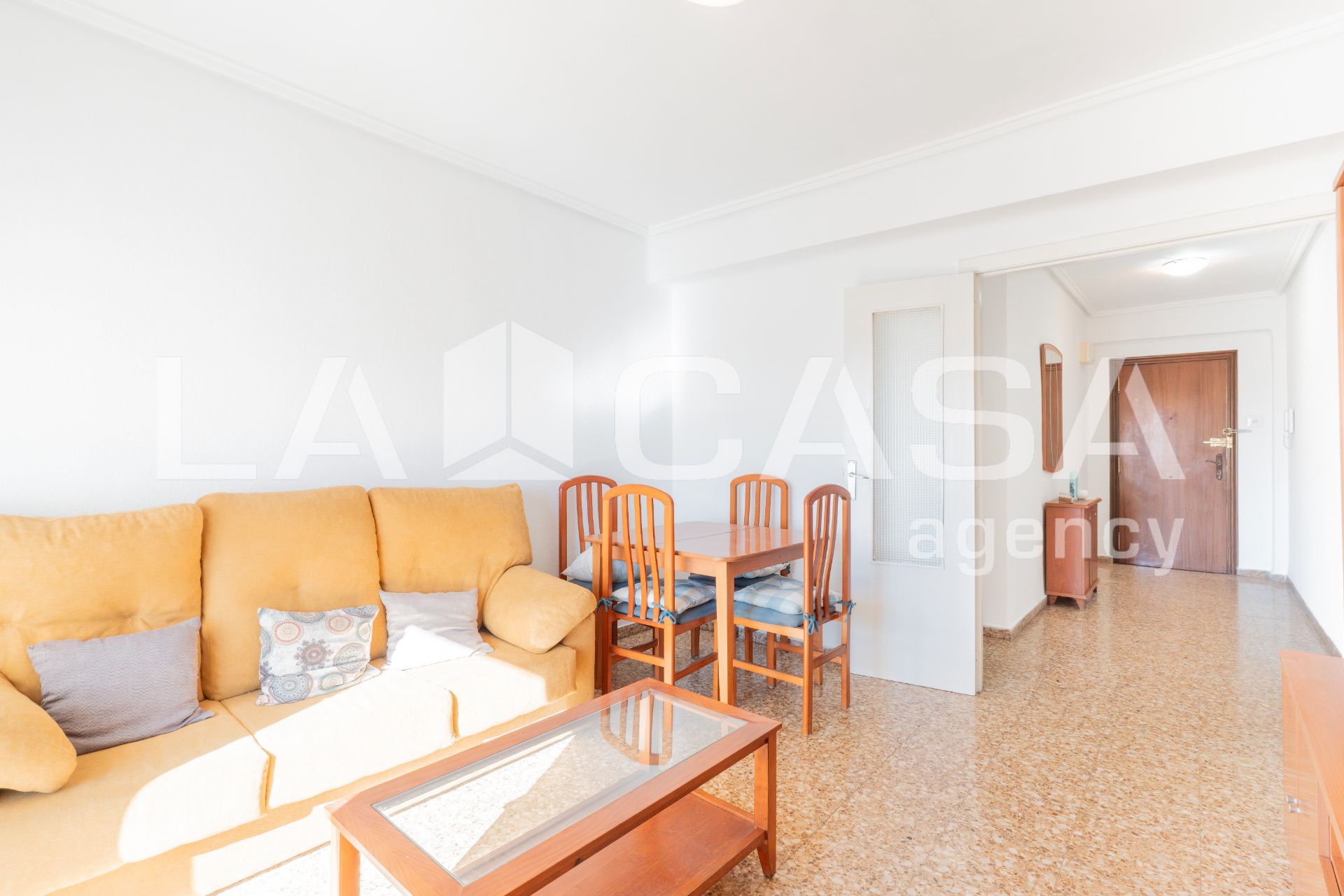 Living room of Flat for sale in  Valencia Capital  with Furnished and Balcony