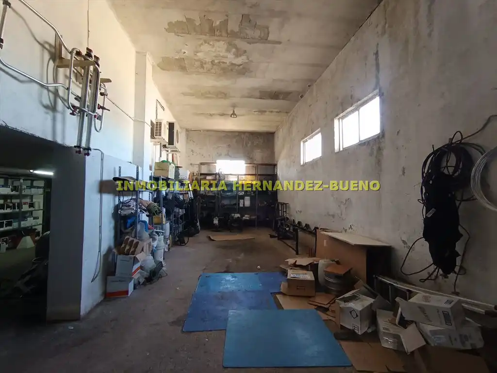 Büro zur Miete in Salamanca mit Klimaanlage, Heizung und Möbliert