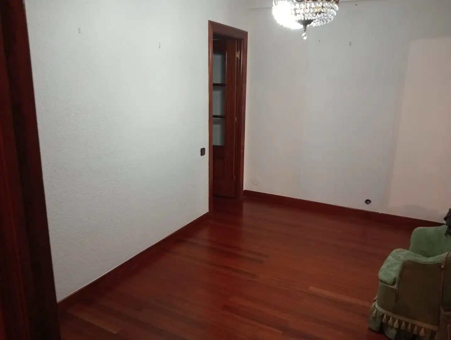 Habitación de Piso en venta en Torrelavega  con Calefacción y Parquet