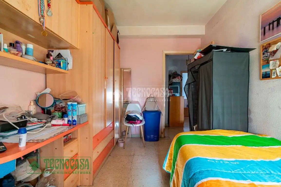 Habitación de Piso en venta en El Ejido con Amueblado