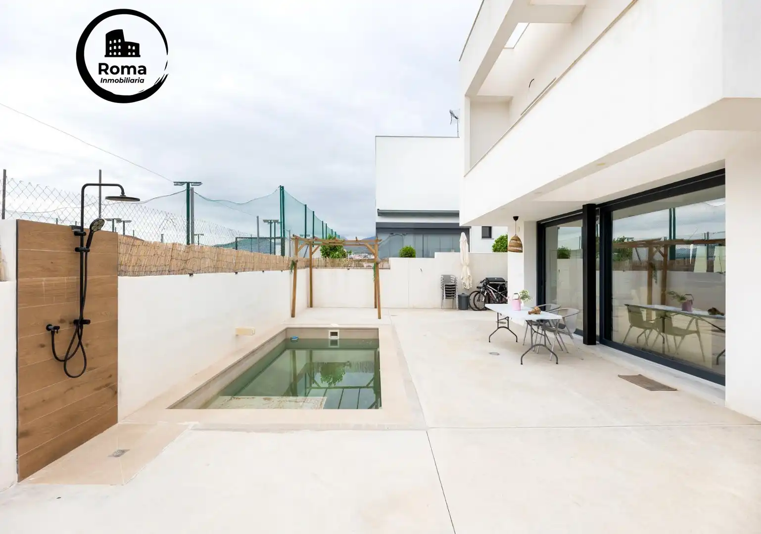 Terrassa de Casa o xalet en venda en La Zubia amb Terrassa i Piscina