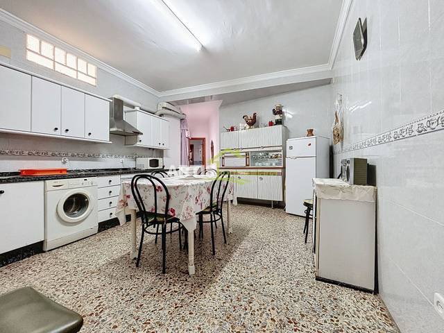 Casa-chalet en Venta en Calle Velázquez en Puente Genil