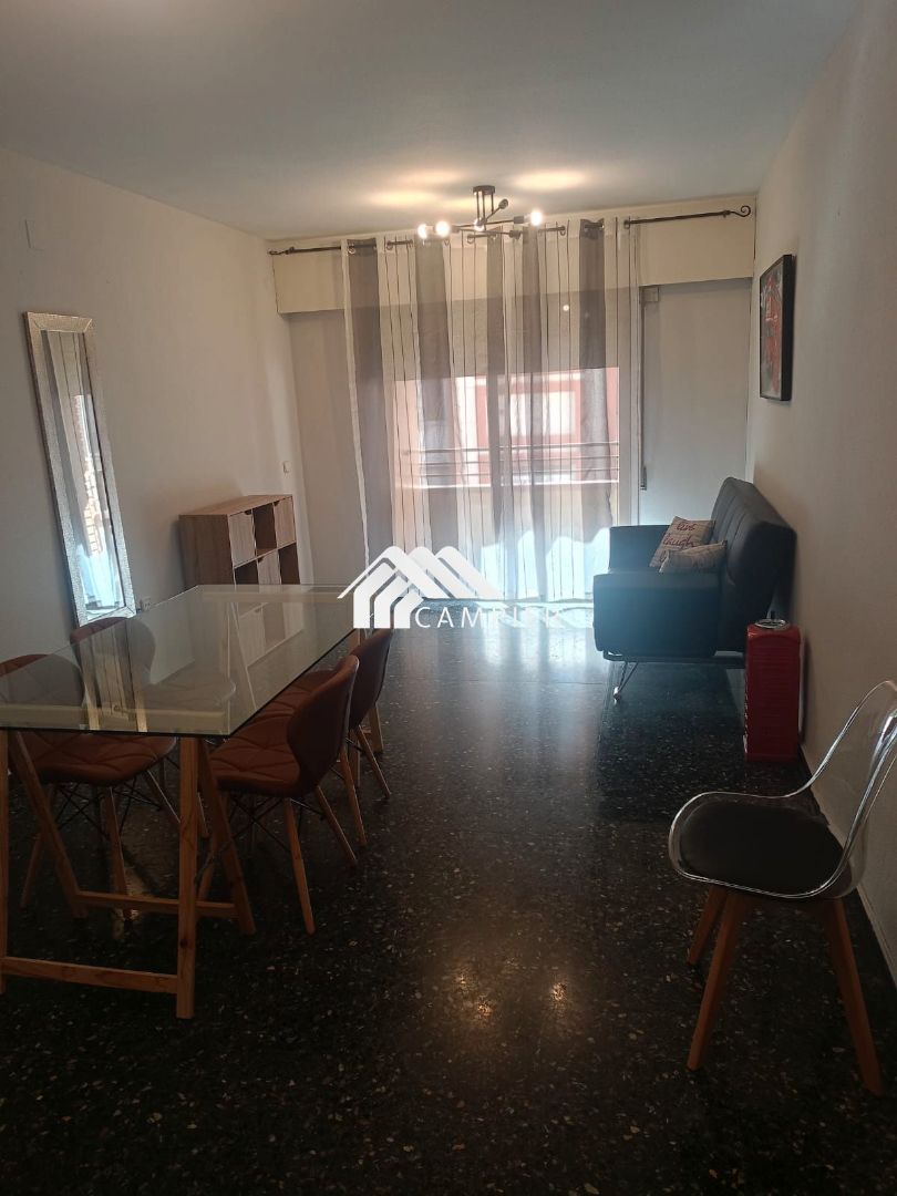 Flat to rent in Calle Blasco Ibáñez, Fátima