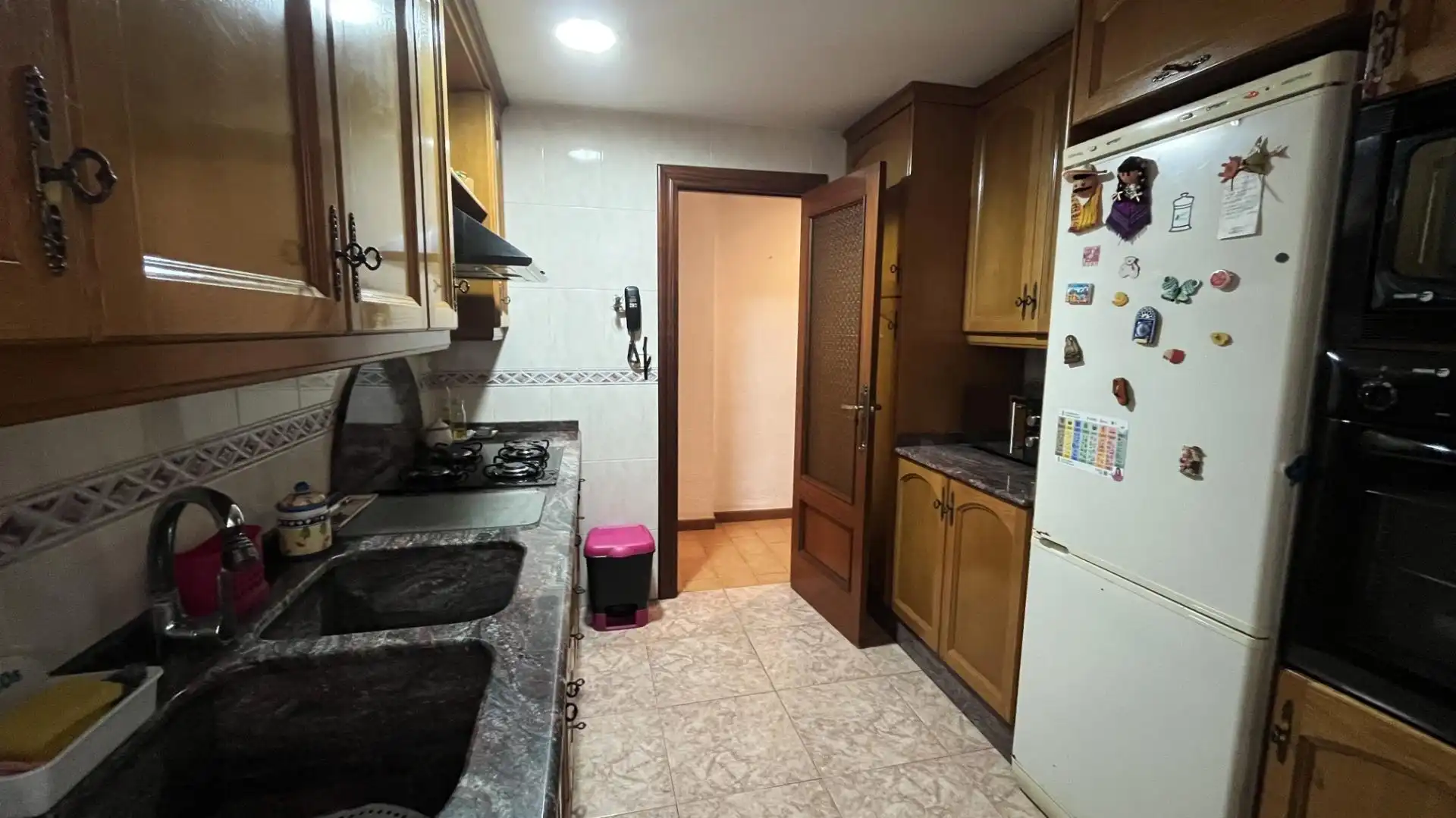 Cuina de Apartament de lloguer en Valencia amb Moblat