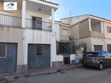 Casa en venda a Calle RIO NALON