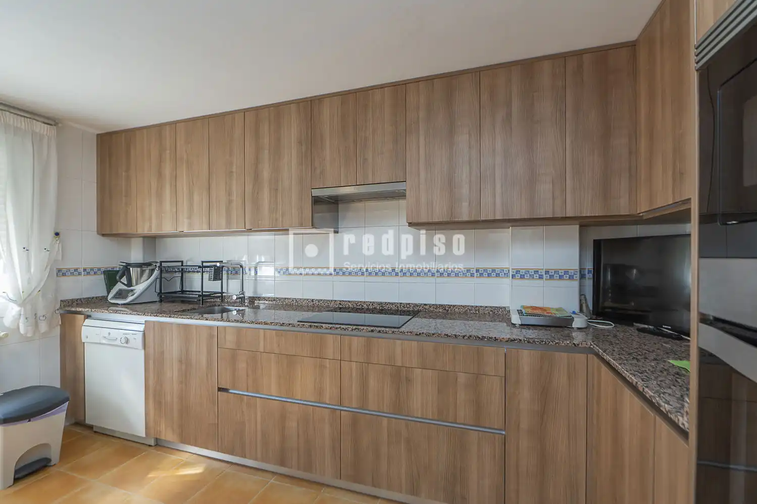 Cuina de Casa o xalet en venda en Valdemoro amb Calefacció, Terrassa i Alarma