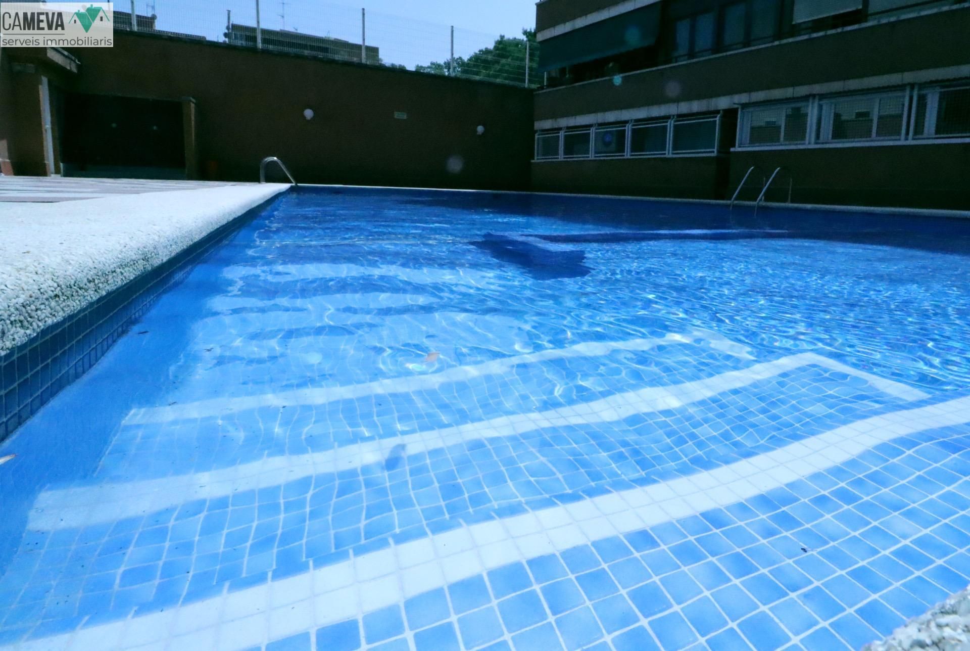 Swimming pool of Flat for sale in Montcada i Reixac  with Heating, Alarm and Community pool