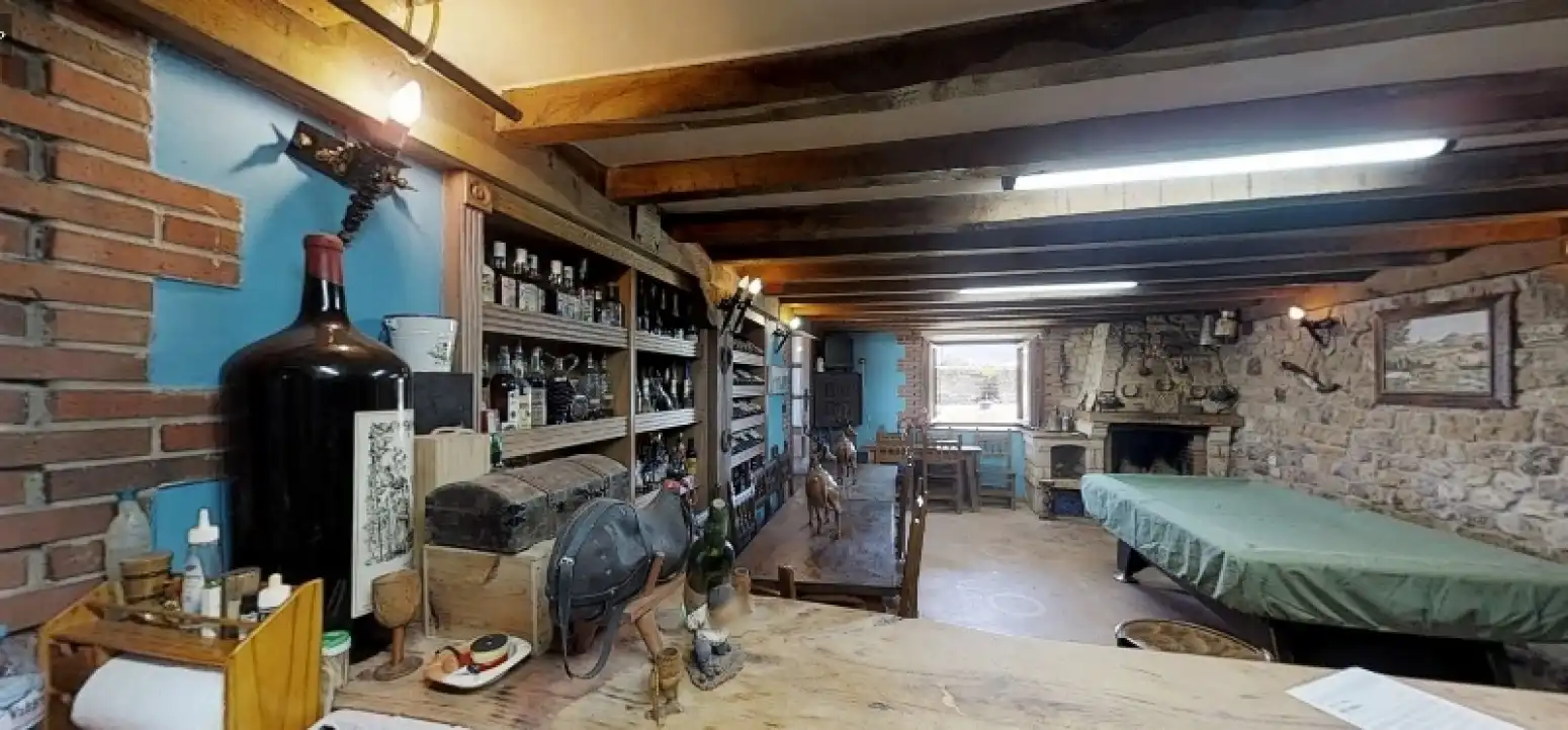 Cuina de Casa o xalet en venda en Cabezón de la Sal amb Calefacció, Jardí privat i Terrassa