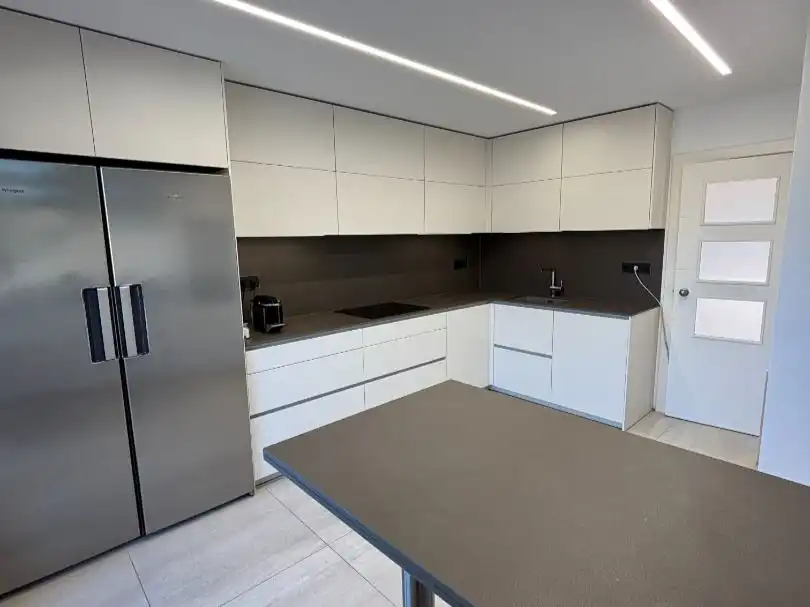 Villa avec piscine à vendre à Carrer de Josep Gallart i Parera 14, imagen 22
